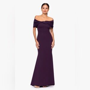 Betsy & Adam Plum Off-Shoulder Gown Size 6 NWT Wedding Guest Formal